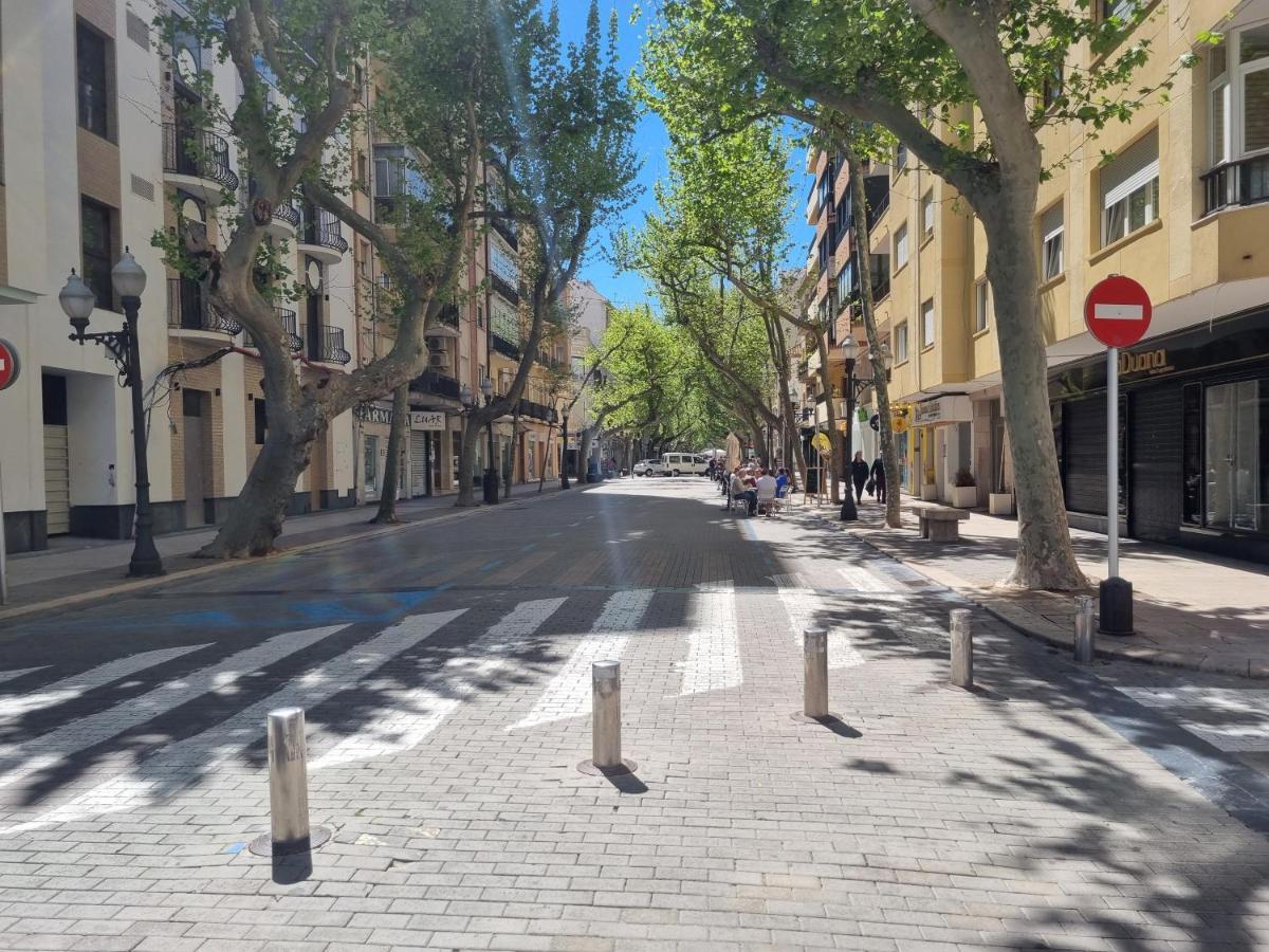 Apartamentos En Denia Frente Al Puerto! Екстериор снимка