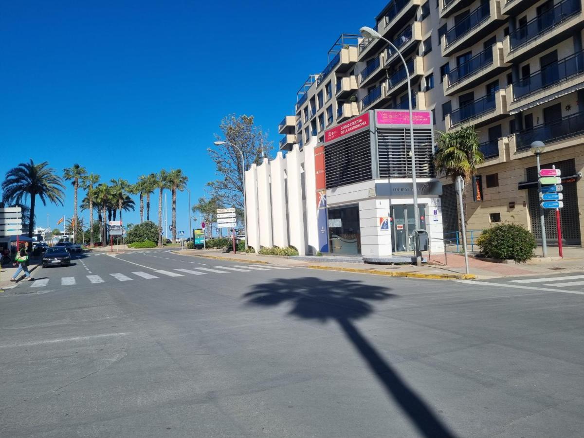Apartamentos En Denia Frente Al Puerto! Екстериор снимка